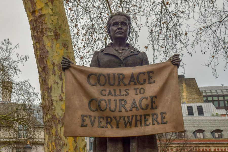 A statue stands  depicting feminist activist Millicent Fawcett in London, UK. (Pixabay)
